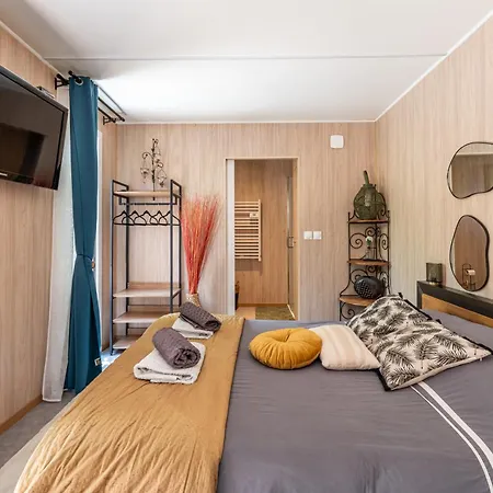 D'hôtes De La Dame Blanche