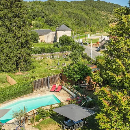 D'hôtes De La Dame Blanche