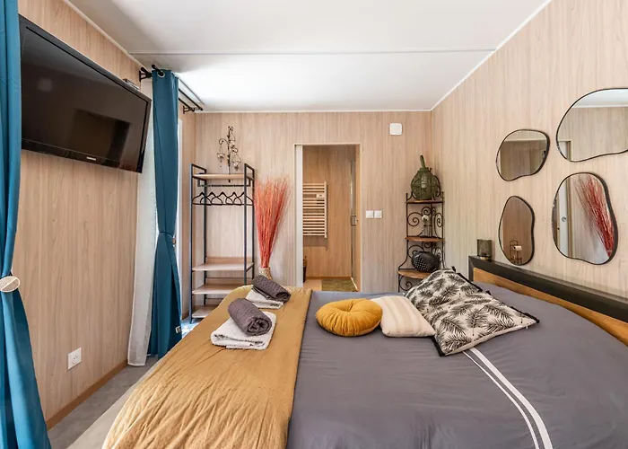 D'hotes De La Dame Blanche